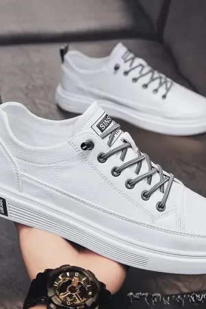 New Shoes for Men Comfortable Flat Men's Casual Shoes Outdoor Wild Men's Sneakers High End Fashion One Pedal Dress Shoes Male