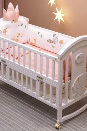 Solid wood spliced crib Multifunctional European style children's bed Movable newborn cradle large bed Baby Rest Chair